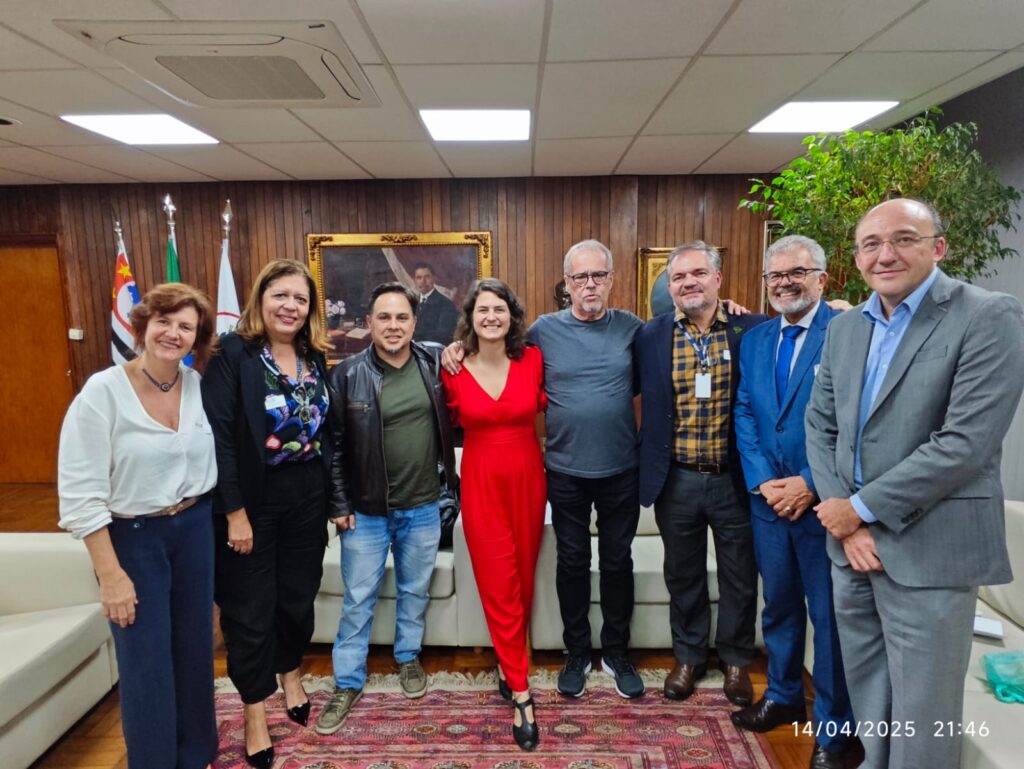 Reunião com o Presidente da Câmara, vereador Ricardo Teixeira, para tratar da Revisão Geral Anual de 2025.